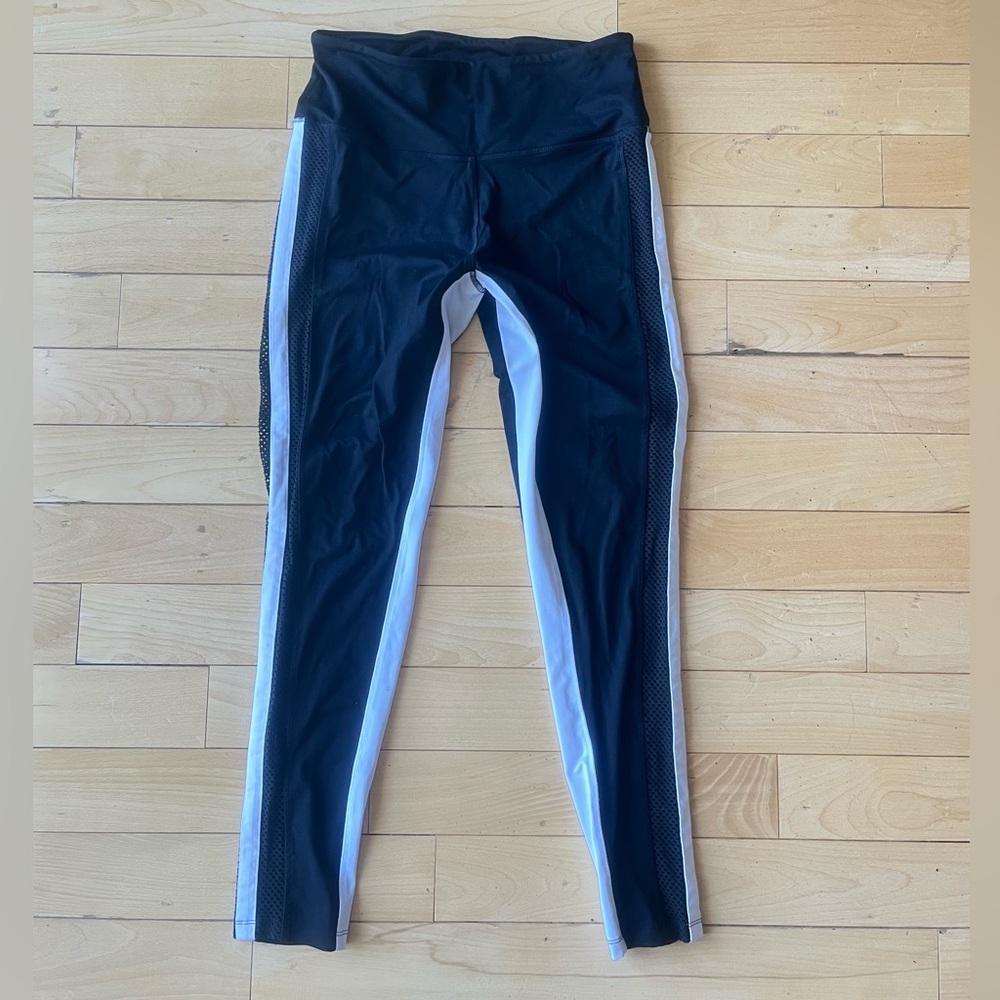 Black and White Mesh Paneled Victoria’s Secret Pink Leggings
